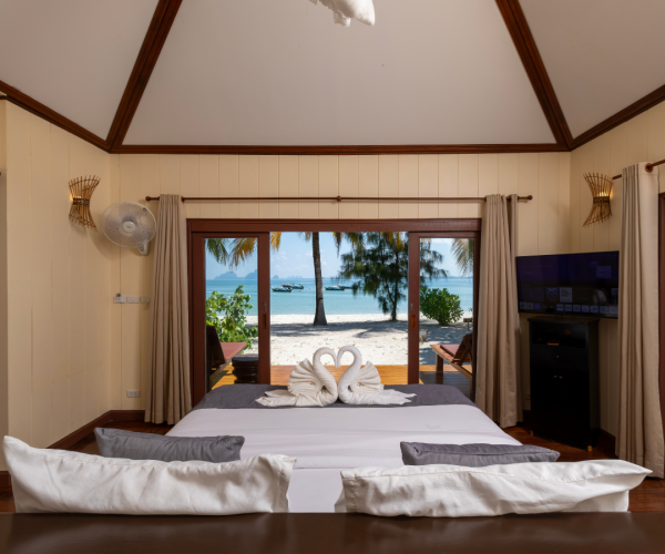Deluxe Beachfront Villa Double