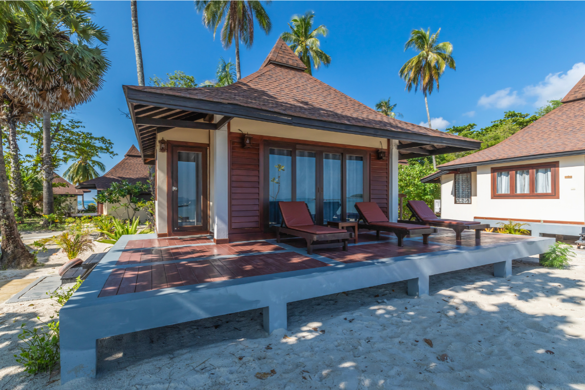 Deluxe Beachfront Family Villa