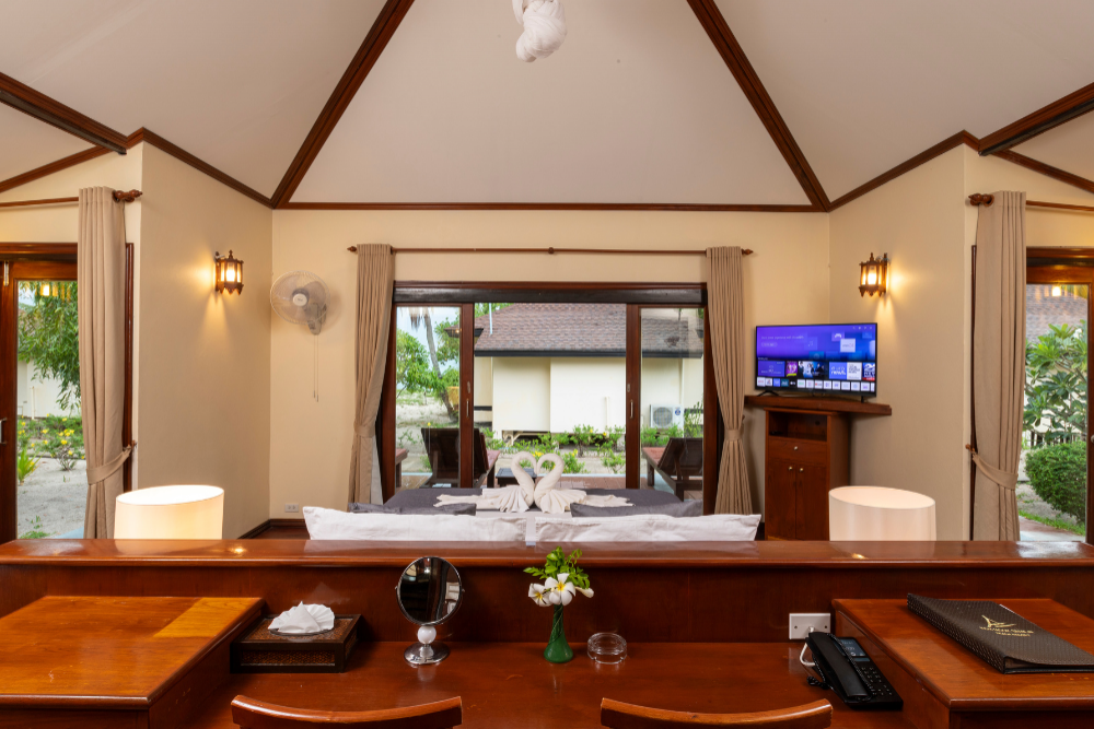 Deluxe Beachfront Family Villa