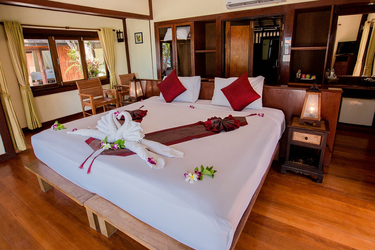 Deluxe Beachfront Villa Double