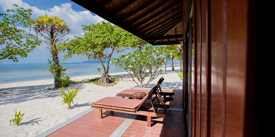 Deluxe Beachfront Family Villa