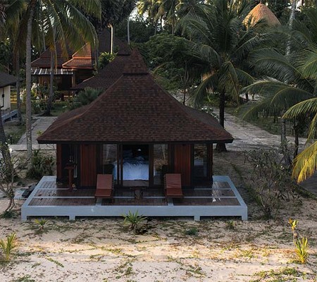 Deluxe Beachfront Family Villa