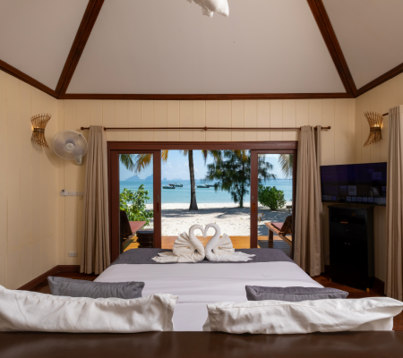 Deluxe Beachfront Villa Double