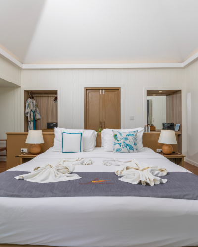 Premier Beachfront Villa DBL/TWN