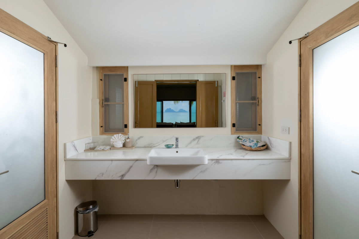 Premier Beachfront Villa Twin